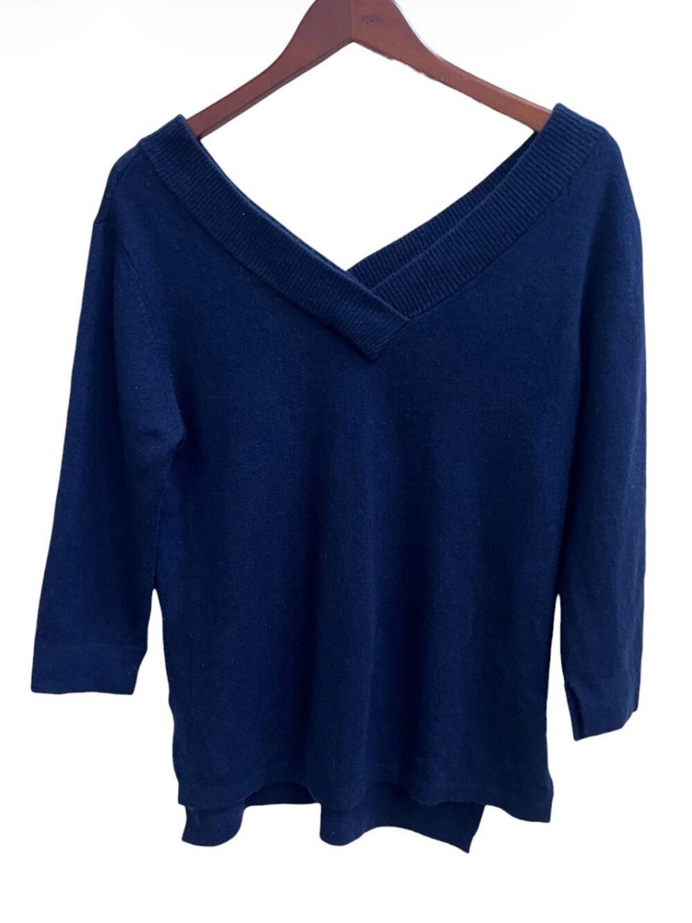 Cortland Park Cashmere Sweater Top Sz M Double V Neck 3/4 Slv Hi Lo Dark Blue